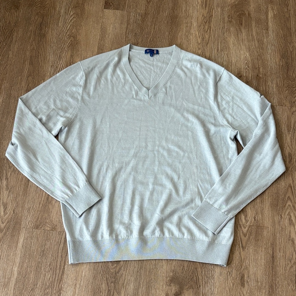 Stitch Golf Men’s Sweater. XL.